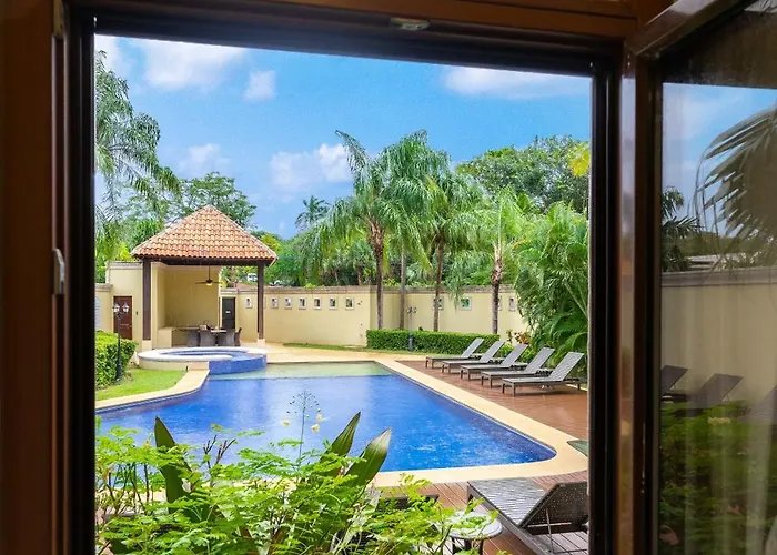 Apartamento Oceanfront -pool, Hot Tub, Private Deck &bbq Tamarindo